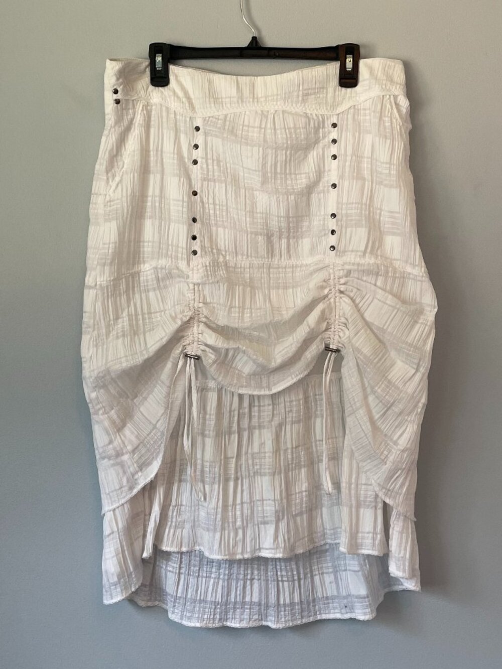 Asymmetrical Lagenlook White Midi Skirt by Picadilly
